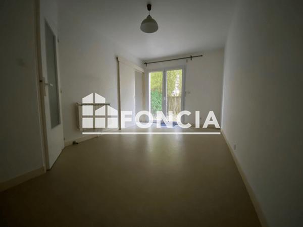 Location Studio 21.04 m² - RESIDENCE MARGUERITE DE VALOIS - 10 RUE DE BEAULIEU Poitiers 86000