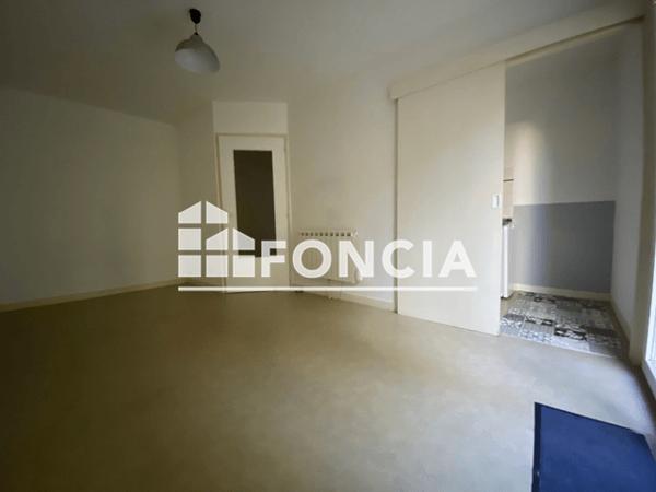 Location Studio 21.04 m² - RESIDENCE MARGUERITE DE VALOIS - 10 RUE DE BEAULIEU Poitiers 86000