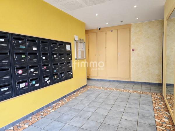 Très charmant T3 de 69m² en attique + parking privatif - DPE C