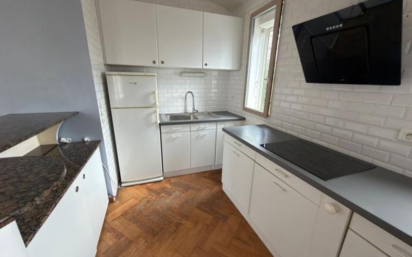 Appartement à vendre    2 pièces • 42,56 m2 Saint-Maur-des-Fossés