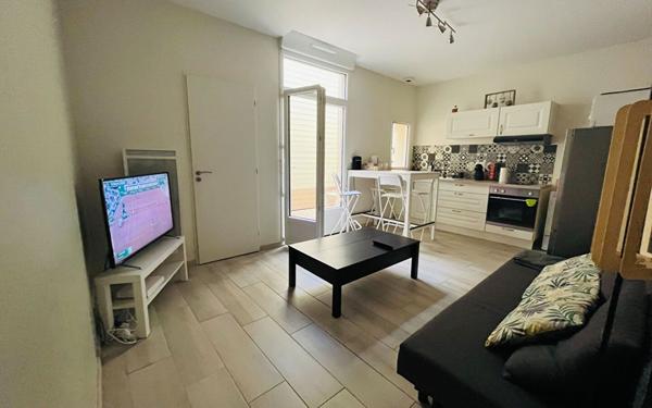 Appartement à louer    3 pièces • 46,54 m2 Bordeaux