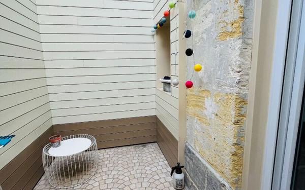 Appartement à louer    3 pièces • 46,54 m2 Bordeaux