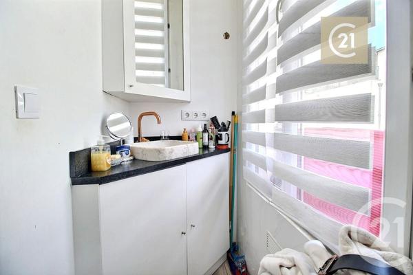 Appartement F3 à vendre  3 pièces - 53,97 m2 LE RAINCY - 93