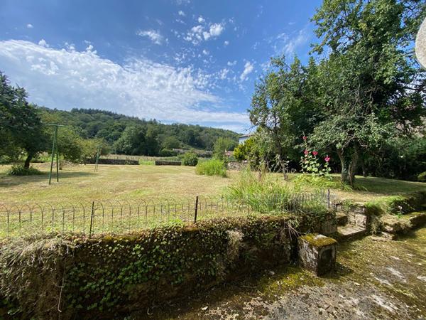 Maison - 10 pièces - 191 m²