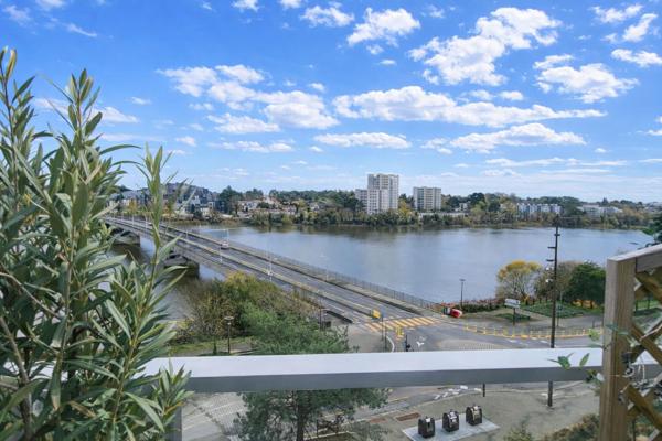 Île de Nantes ? Dernier étage ? Vue Loire ? Copropriété récente (2018)