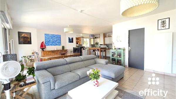 Maison
         6 pièces
        - 112 m² Exclusivité 465 025 € *