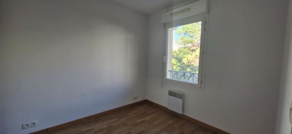 T2 balcon et parking - Parc Rivière , Bordeaux
