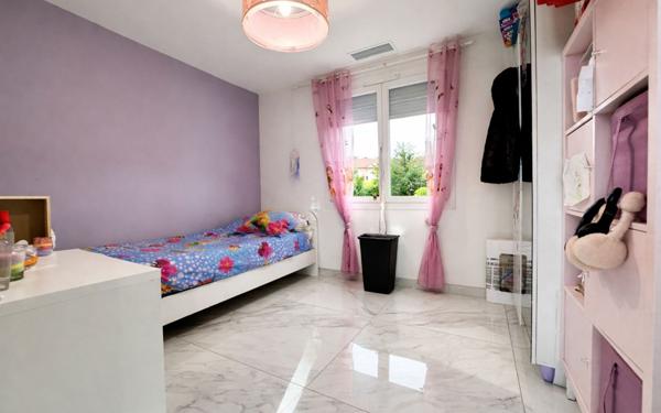 Maison à vendre    5 pièces •  Marignane