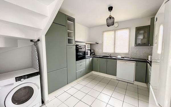 Appartement à louer    1 pièce •  Guyancourt