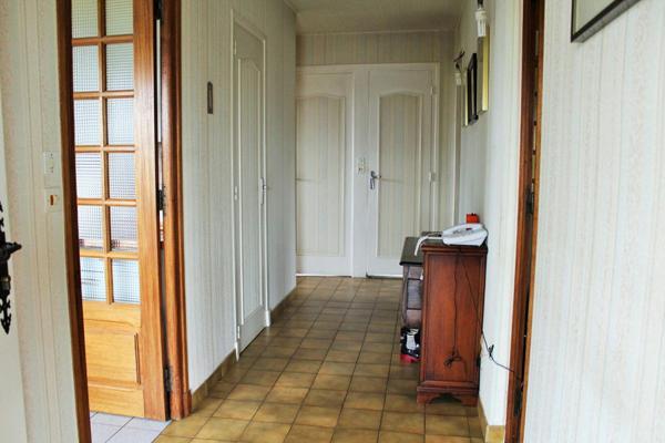 Maison  6 pièces 129 m2 Véranda Sous-sol Parcelle 1157m2