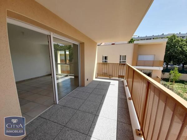 Appartement à louer 3 pièces 61.57m² Pierre-Bénite (69310)