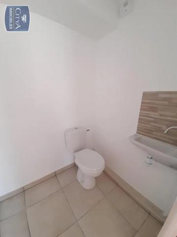 Appartement à louer 3 pièces 61.57m² Pierre-Bénite (69310)