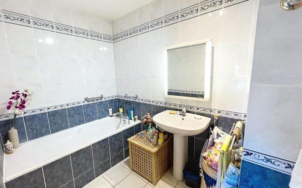 Appartement à vendre    2 pièces •  Paris 14