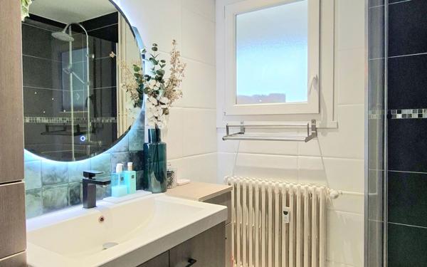 Appartement à vendre    3 pièces • 69,94 m2 Bourg-en-Bresse