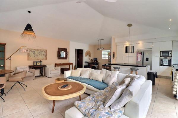 Maison 4 pièces à Saint-Martin  135 m² avec piscine privée