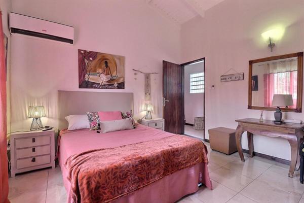 Maison 4 pièces à Saint-Martin  135 m² avec piscine privée