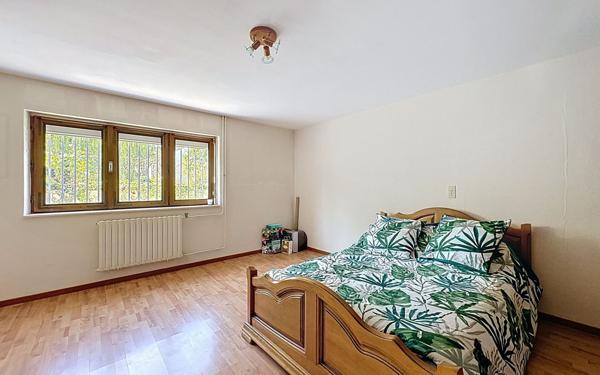 Maison à vendre    6 pièces • 212 m2 Clermont-Ferrand