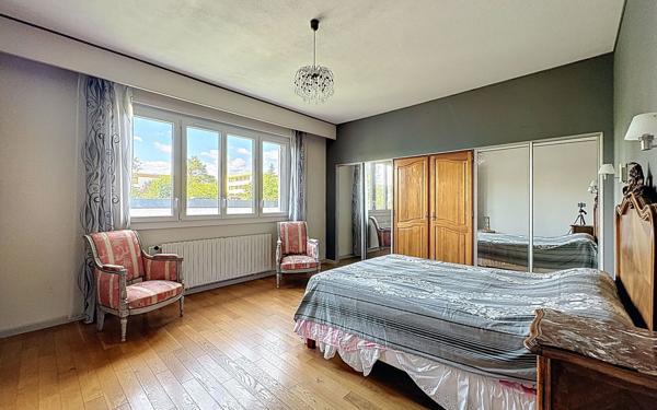 Maison à vendre    6 pièces • 212 m2 Clermont-Ferrand