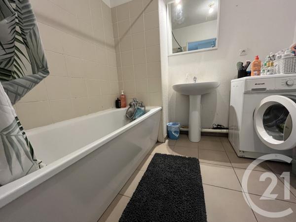 Appartement F3 à vendre  3 pièces - 64 m2 MARSEILLE - 13015