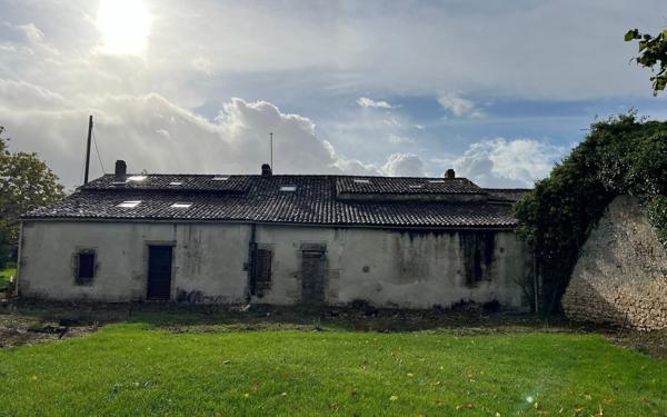 Maison à vendre    5 pièces •  Champagnolles