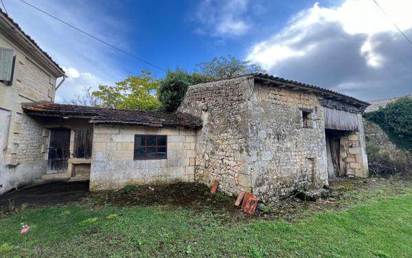 Maison à vendre    5 pièces •  Champagnolles