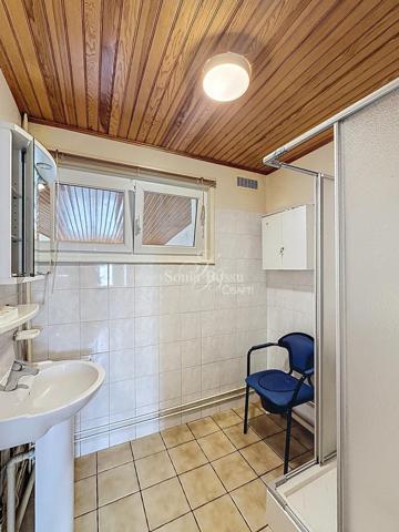 MAISON DE RESIDENCE SEMI MITOYENNE 3 CHAMBRES SOUS SOL + GARAGE