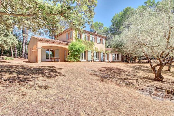 A VENDRE EN EXCLUSIVITÉ SUPERBE PROPRIÉTÉ DE 240m² À COTIGNAC sur 15 000m² de terrain