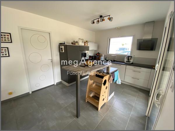 Maison à CHALLANS, 85300 - 4 pièces 76m²