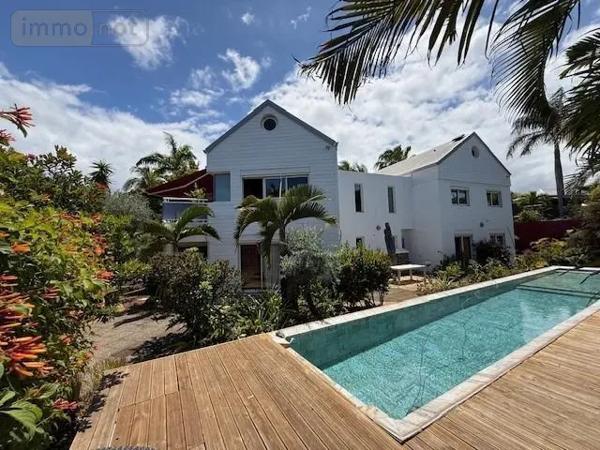 Achat - Maison Saint-Pierre 97250 5 pièces 251 m 2 914 m 2