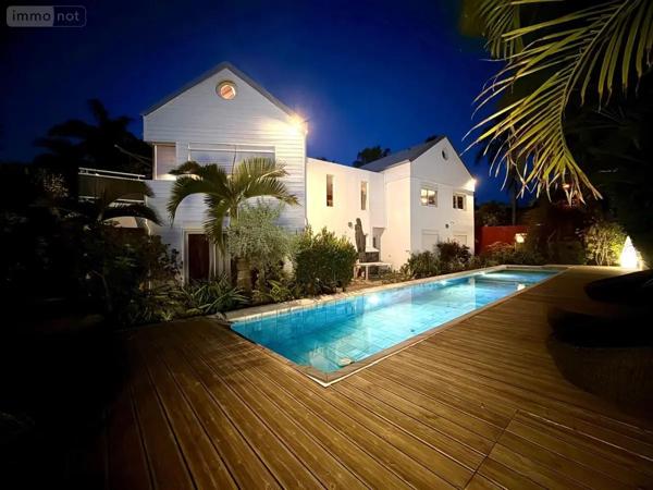 Achat - Maison Saint-Pierre 97250 5 pièces 251 m 2 914 m 2