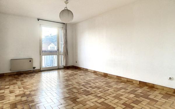 Appartement à louer    1 pièce •  Tain-l'Hermitage