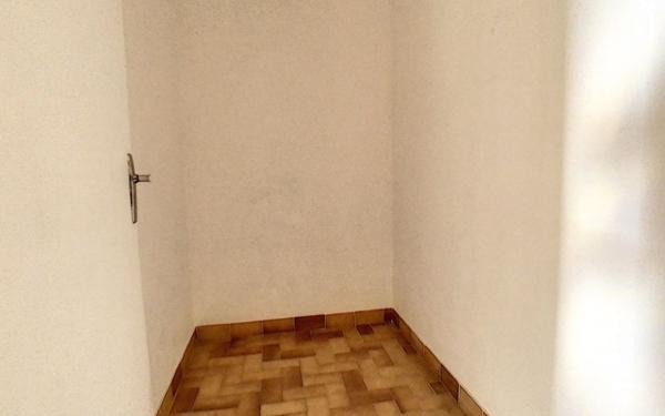 Appartement à louer    1 pièce •  Tain-l'Hermitage