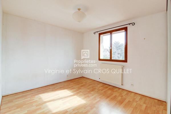 COTE PAVEE Maison T6 136 m2 grand garage 80 m²