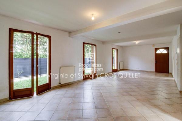 COTE PAVEE Maison T6 136 m2 grand garage 80 m²