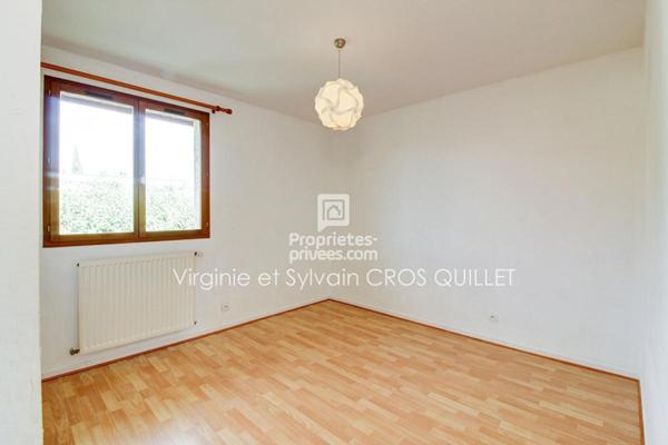 COTE PAVEE Maison T6 136 m2 grand garage 80 m²