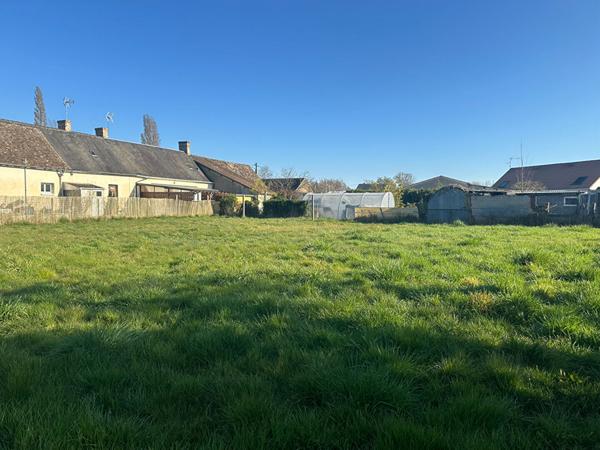 Terrain Guécélard, 650 m2, viabilisé