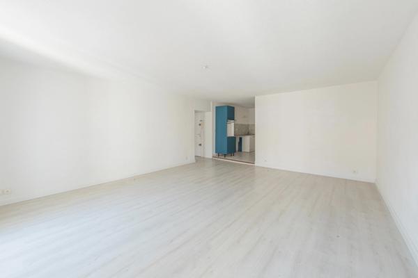CLERMONT-L’HÉRAULT (34800) – APPARTEMENT 4 PIÈCES – 3 CHAMBRES – SÉJOUR 30M² – EXPOSITION SUD-EST – DPE B