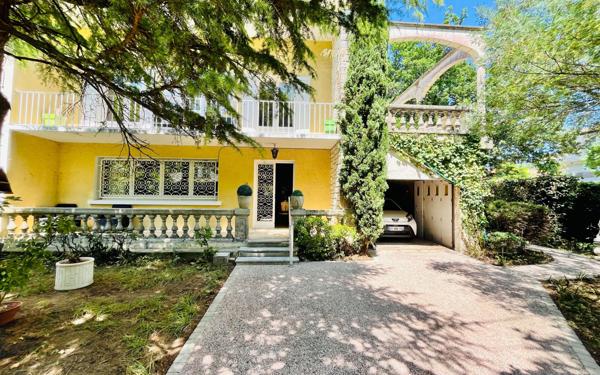 Maison à vendre    4 pièces •  Royan