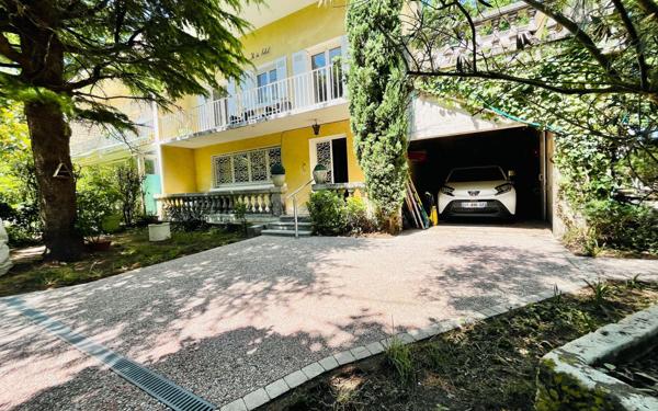 Maison à vendre    4 pièces •  Royan