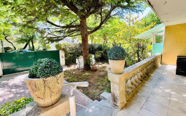 Maison à vendre    4 pièces •  Royan