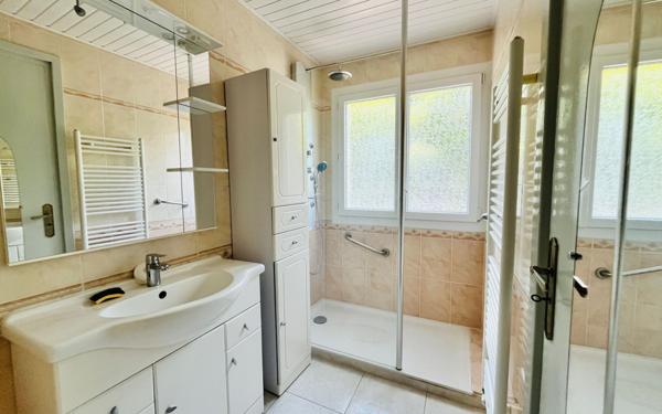 Maison à vendre    4 pièces •  Royan