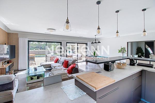 Maison Draguignan 5 pièces 155 m2 + couloir de nage 12X3 + garage sur terrain de 4092m²