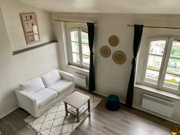 Appartement * 2 Pièces * 39 M² * 44000 Nantes * 662 * 33 * 695,  
Nantes 44000