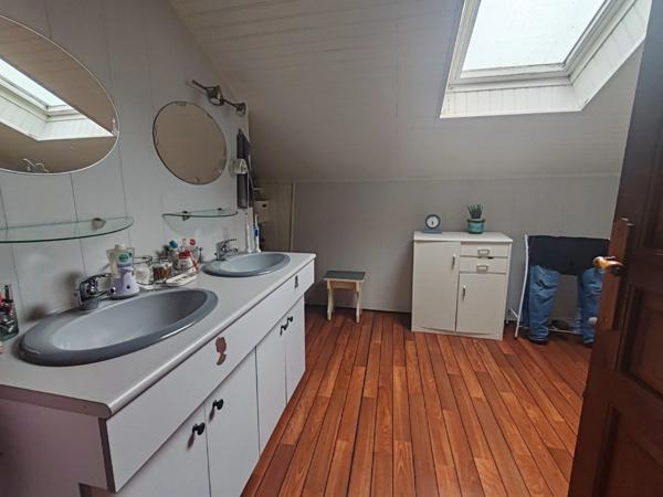 Maison à vendre 6 pièces PISSOTTE (85)