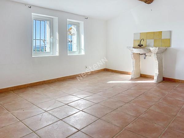 Charmante maison de village, 2 chambres, avec 2 terrasses et vue, au calme