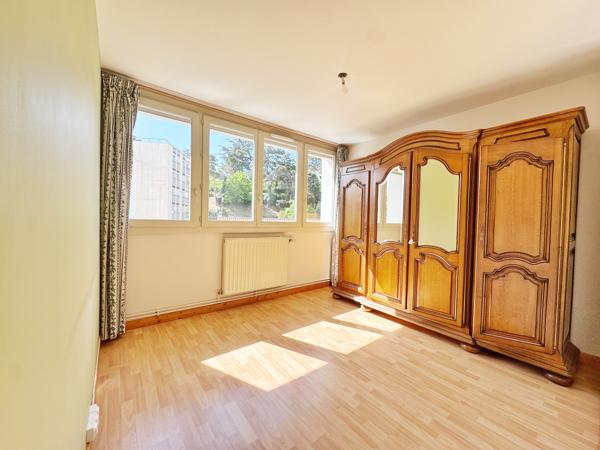Appartement 4 pièce(s) 2 chambre(s) 80.28 m²