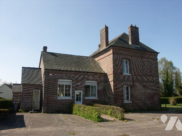 Ancienne école proche AUFFAY