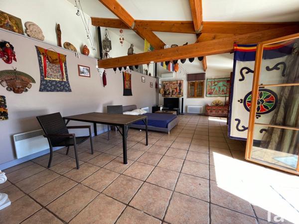 Maison 8 pièces de 190 m² à Dammarie-les-Lys (77190)