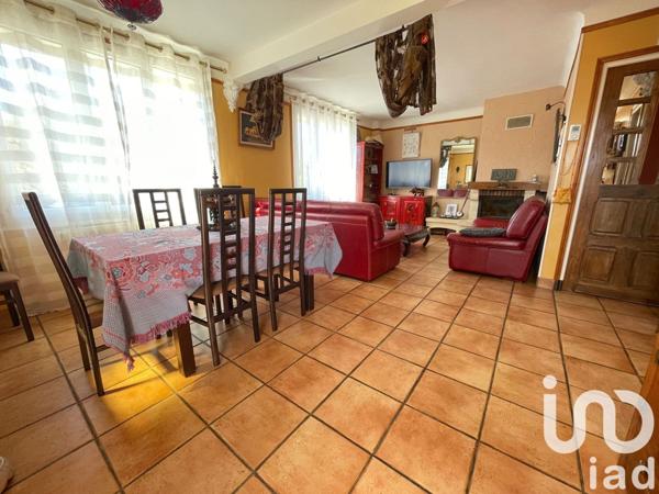 Maison 8 pièces de 190 m² à Dammarie-les-Lys (77190)