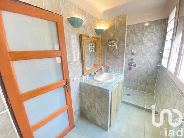 Maison 8 pièces de 190 m² à Dammarie-les-Lys (77190)